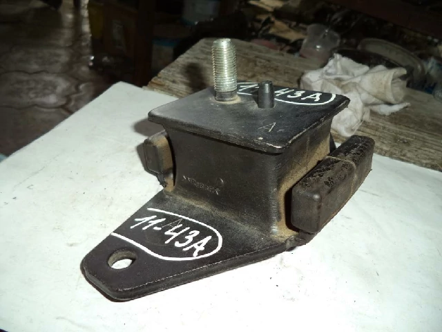 ПОДУШКА ДВИГАТЕЛЯ, КОРОБКИ TOYOTA LAND CRUISER 1998–2007