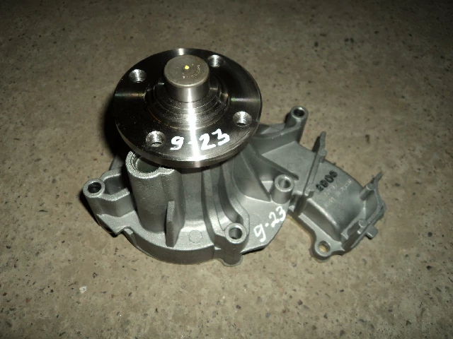 НАСОС ВОДЯНОЙ (ПОМПА) TOYOTA HILUX 2005–2014