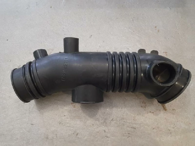 ПАТРУБОК ВОЗДУШНЫЙ (ГОФРА) TOYOTA 4RUNNER 1996–1999