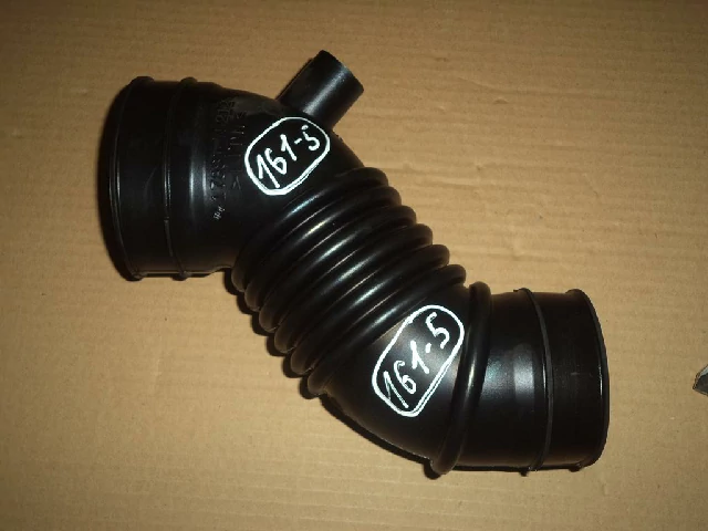 ПАТРУБОК ВОЗДУШНЫЙ (ГОФРА) TOYOTA LAND CRUISER PRADO 2003–2015