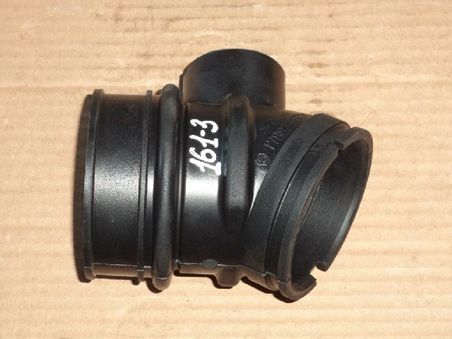 ПАТРУБОК ВОЗДУШНЫЙ (ГОФРА) TOYOTA 4RUNNER 2000–2002
