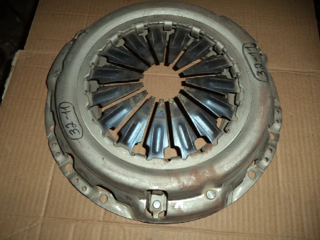 КОРЗИНА СЦЕПЛЕНИЯ TOYOTA HILUX 2004–2008
