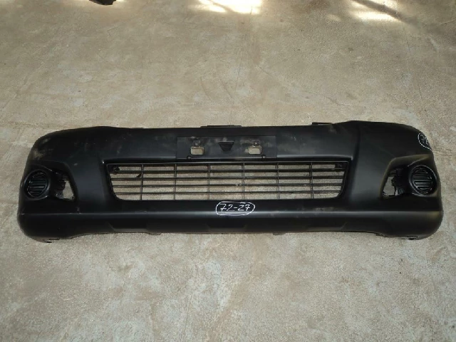 БАМПЕР TOYOTA HILUX 2011–2013