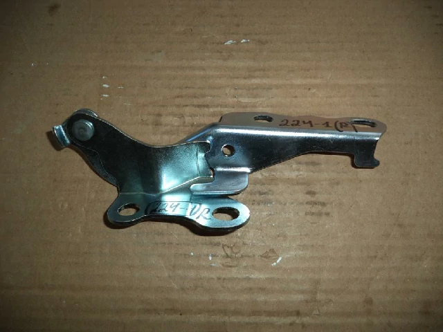 ПЕТЛЯ TOYOTA HILUX 2006–2013