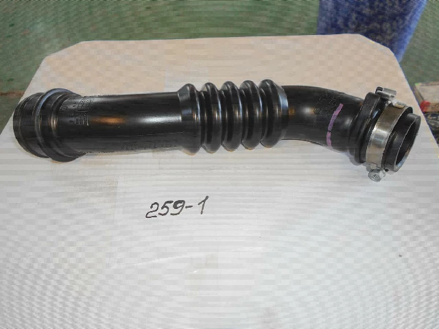 ПАТРУБОК БЕНЗОБАКА TOYOTA LAND CRUISER PRADO 2003–2009