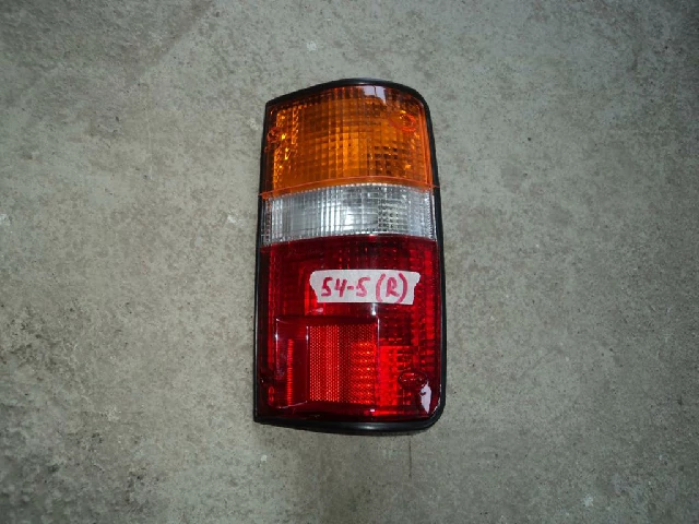 ФАРА TOYOTA HILUX 1989–1992