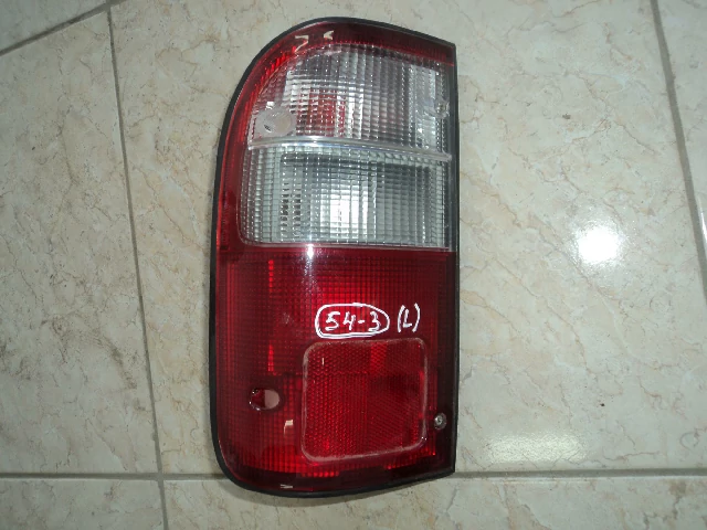 ФАРА TOYOTA HILUX 1996–2000