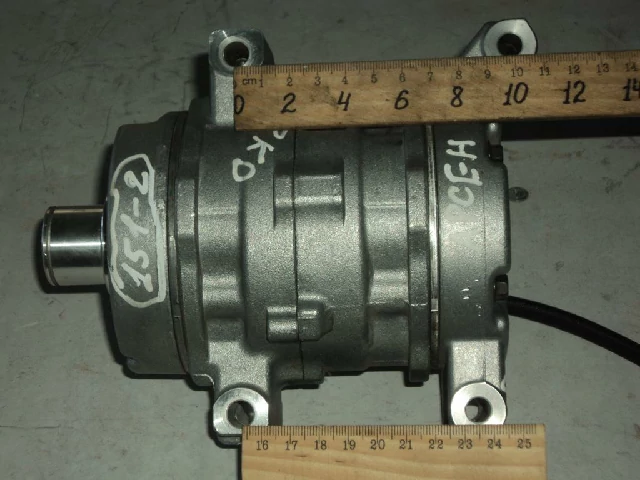 КОМПРЕССОР КОНДИЦИОНЕРА TOYOTA HILUX 2005–2009
