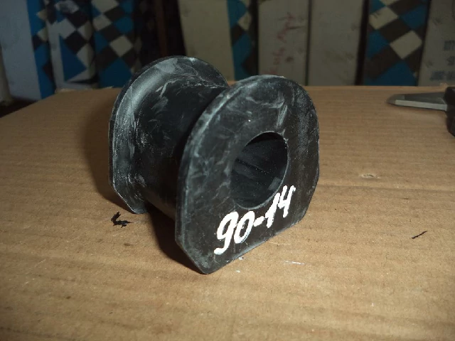 ВТУЛКА (САЙЛЕНТБЛОК) ПОДВЕСКИ MITSUBISHI PAJERO 1993–2006